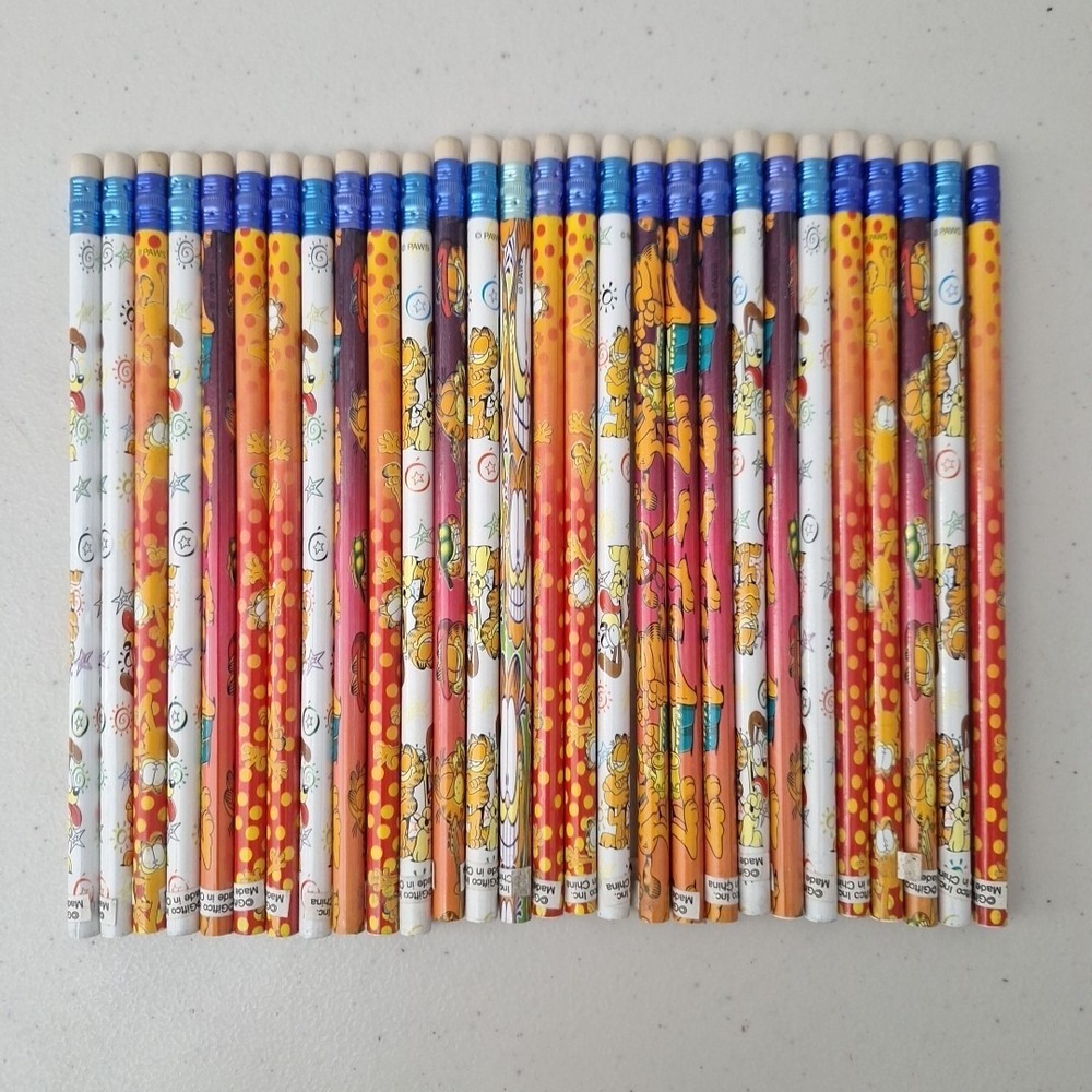 Vintage 1978 Garfield PENCIL LOT OF 28 Unused Loose Pencils- 28 Regular Size NEW